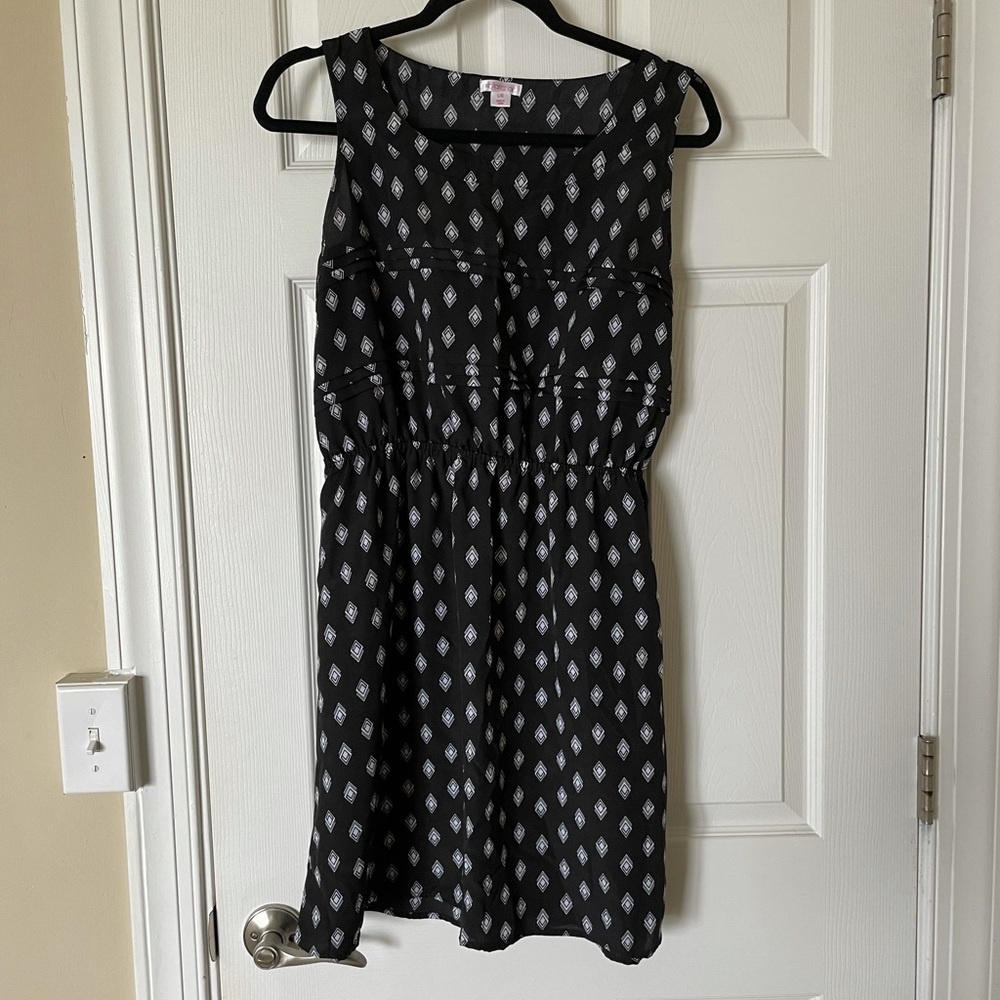 Black and white dress